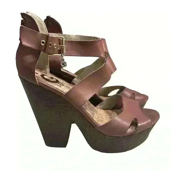 Vegan  Leather Sylvia Platform Guess sandals Size 7 like new condition peep toe - Picture 1 of 6